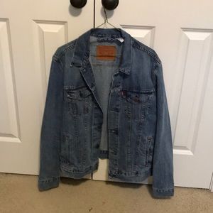 Levi’s medium wash denim jacket